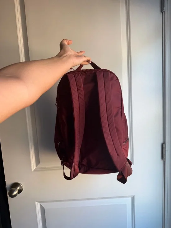 lululemon athletica Burgundy Everyday Backpack - Picture 2 of 2